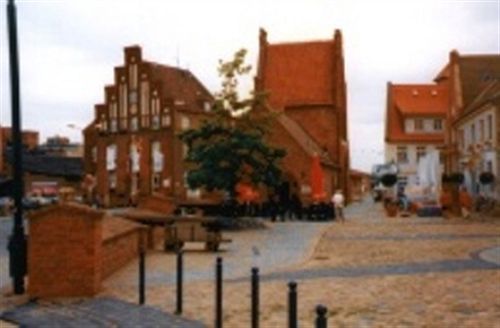 Pension Am Wassertor Wismar Bagian luar foto