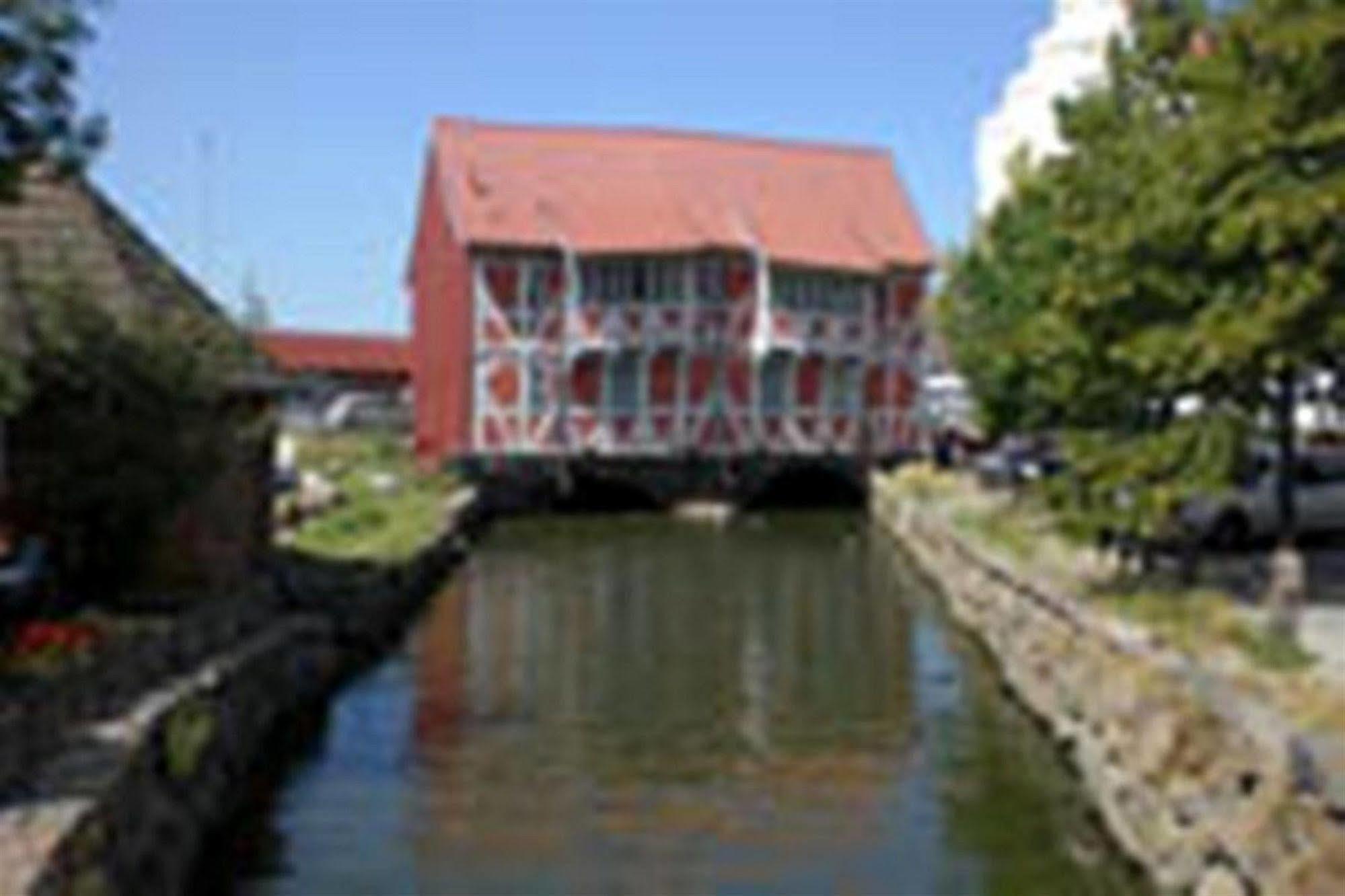 Pension Am Wassertor Wismar Bagian luar foto
